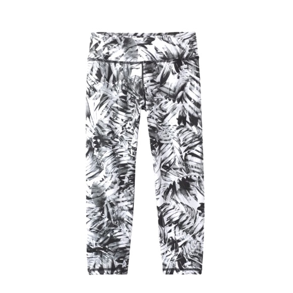 🆕 Prana Roxanne Capri legging palm leaves Small - Picture 4 of 8